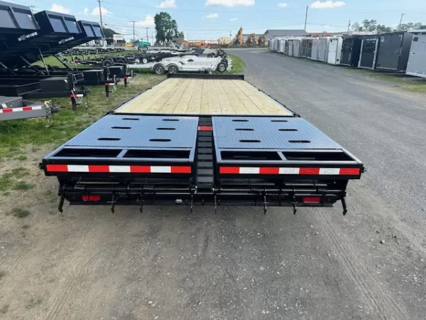 CAM Superline 8 x 25 Deckover Equipment Trailer - Image 4
