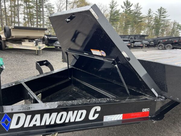 2024 Diamond C Deckover Equipment Trailer - Image 12