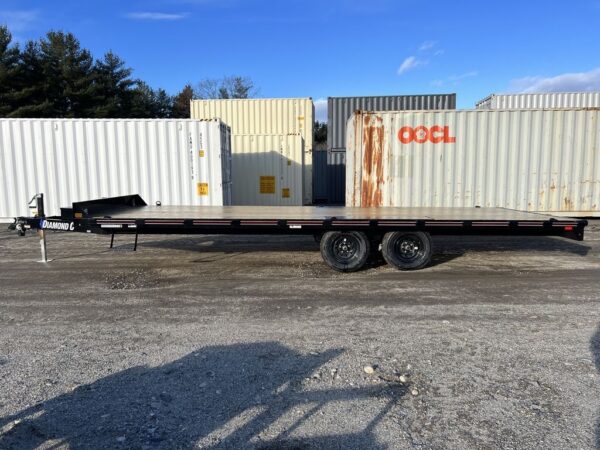 2024 Diamond C 8.5x22 7K Deckover Trailer w/Slide In Ramps - Image 3