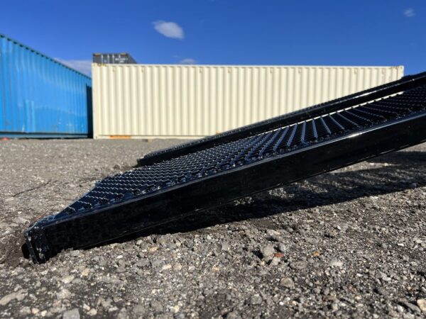 2024 Diamond C 8.5x20 7K Deckover Trailer w/Slide In Ramps - Image 13